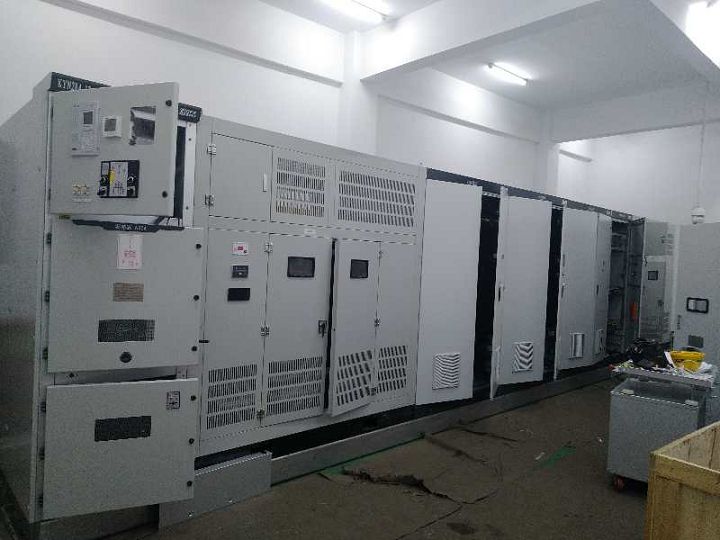 煙臺(tái)港.jpg 煙臺(tái)港.jpg